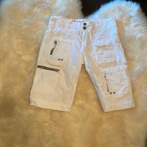 Pete & Greta white shirt